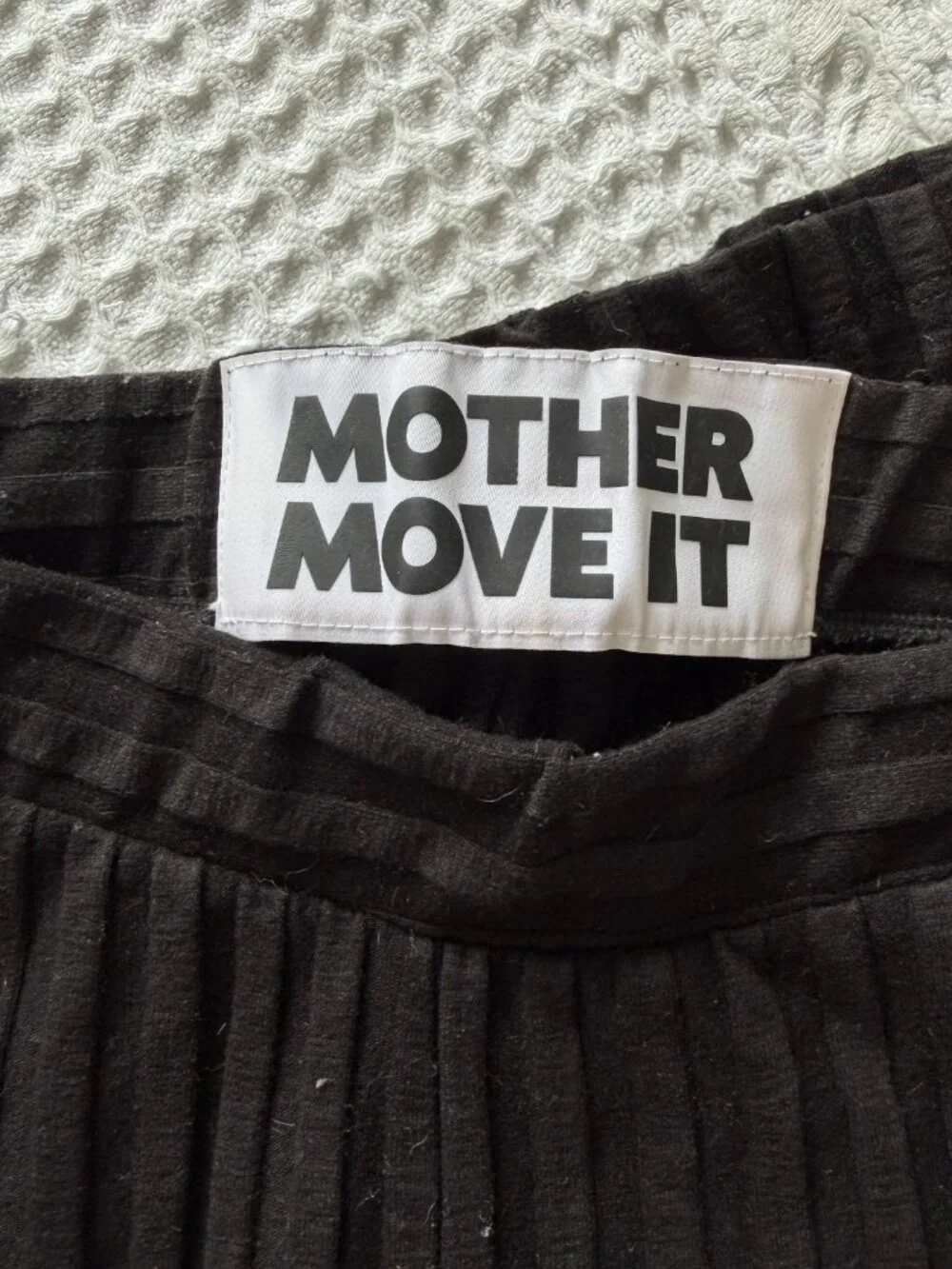 MOTHER The Quickie Roller Hover Ribbed Pants - Picture 6 of 8